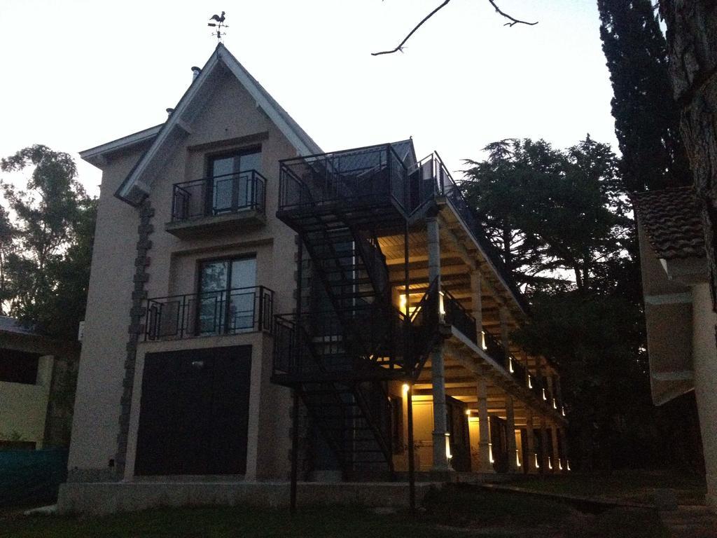 Atelier Hotel De Charme Villa General Belgrano Exterior foto